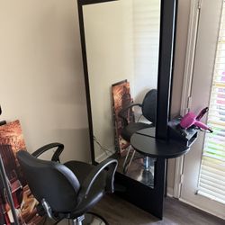 For Sale: 3 Premium Salon Stations + 1 Salon Chair – $700 OBO