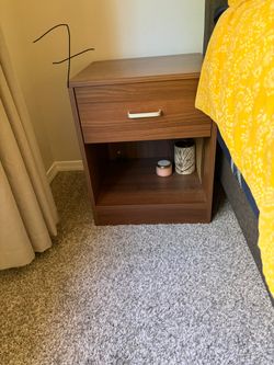 Set of 2 side tables