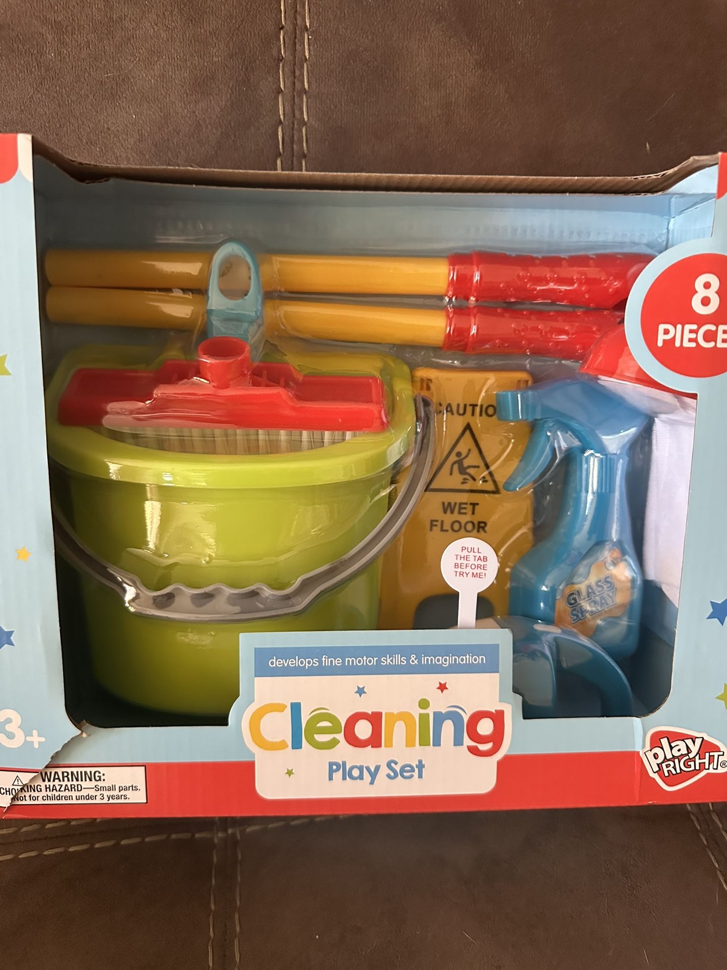 New kids cleaning play set