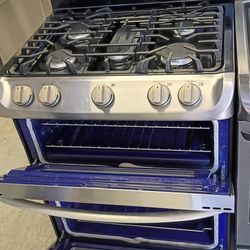Grey LG GAs double Oven stove with warranty delivery available fee depends on address 🏠🚛🛣️