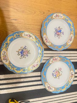 Vintage Chinese Hua Rong Tang Zhi Blue & Gold Hand-Painted Decorative Plate – 10“
