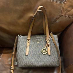 New MK Purse For 150