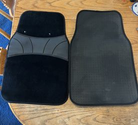 Car Mats 2PC In Excellent Condition With Grip Tread Bottoms