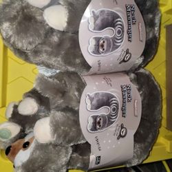 Have 2 neck massager, sloths 🦥 available 

7.00 each