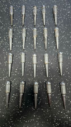 Lug nut spikes