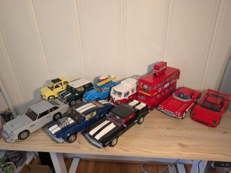 10 LEGO Large-Scale Icons/Creator Expert Cars