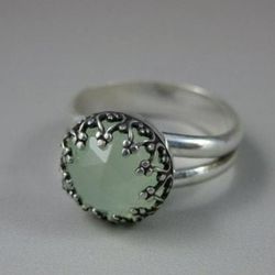 Sterling Silver Vintage Green Peridot Retro Ring - Size 7