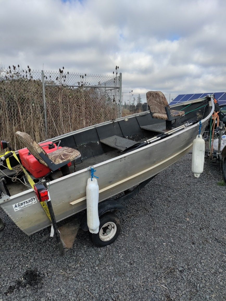 12 Foot Aluminum Boat 