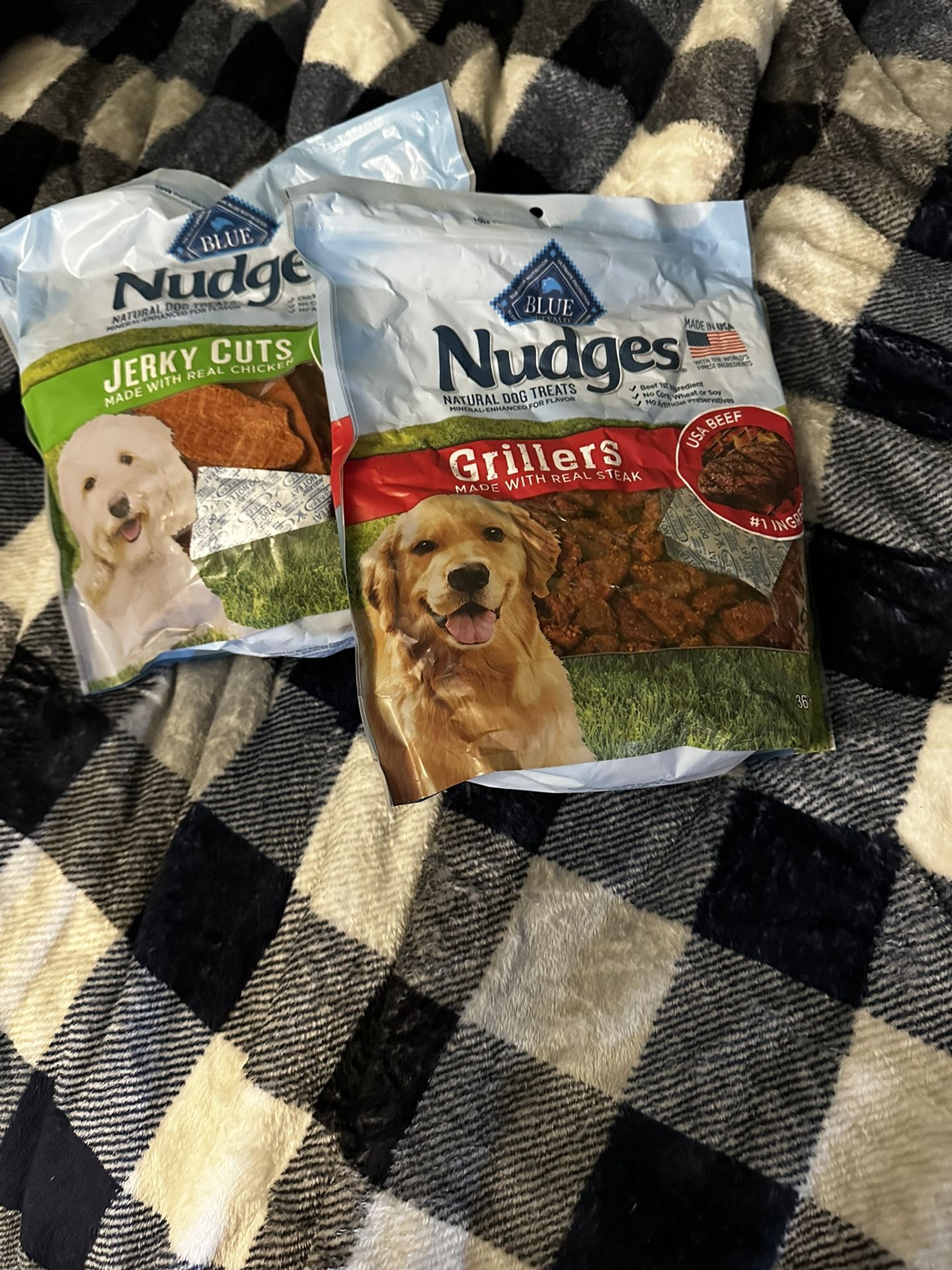Blue Buffalo Dog Treat Nudges