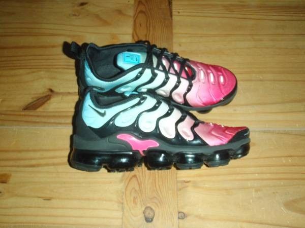 Nike Air VaporMax Plus - Miami Nights - Women's Size 7.5