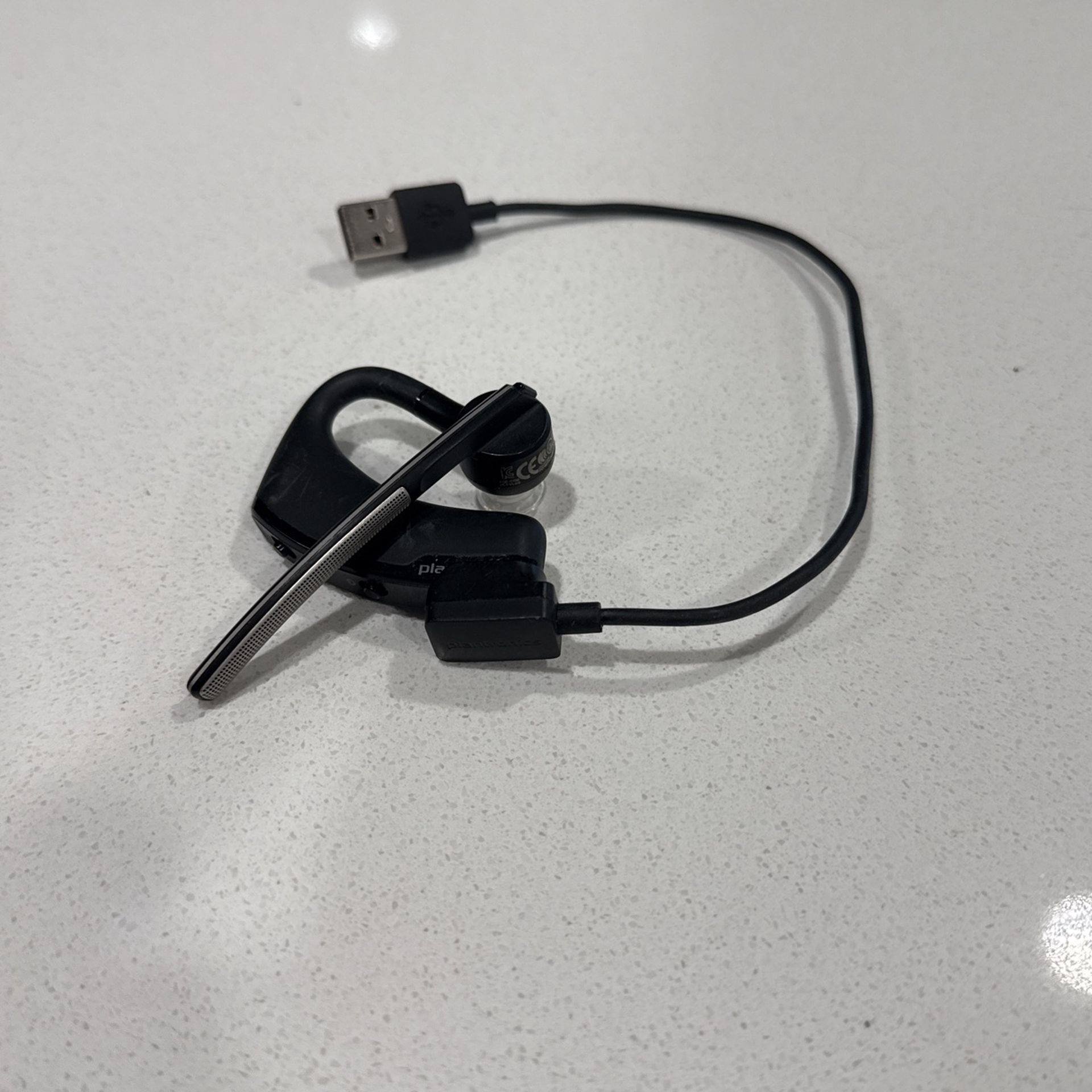 Poly Voyager Legend Wireless Headset (Plantronics)