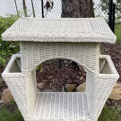 Antique White  Wicker Pocket Table