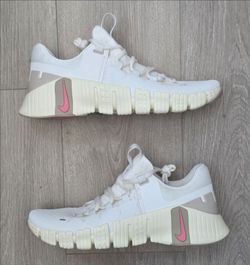Nike Free Metcon 5 Workout Training Gym Shoes DV3950-100 Womens Size 10.5 New 🏋