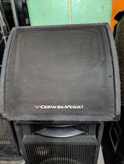Cerwen Vega Sm -122 Stage Audio Speaker