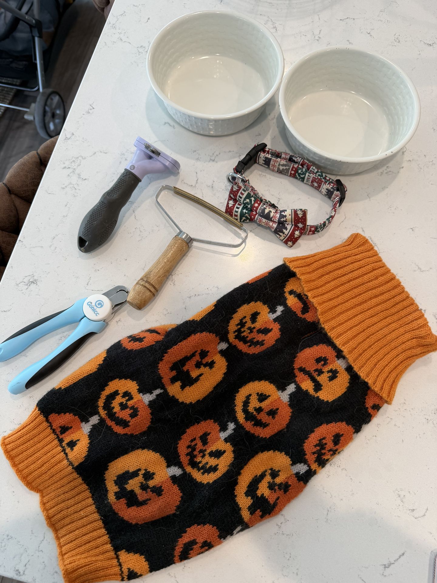 Pet Items & Grooming