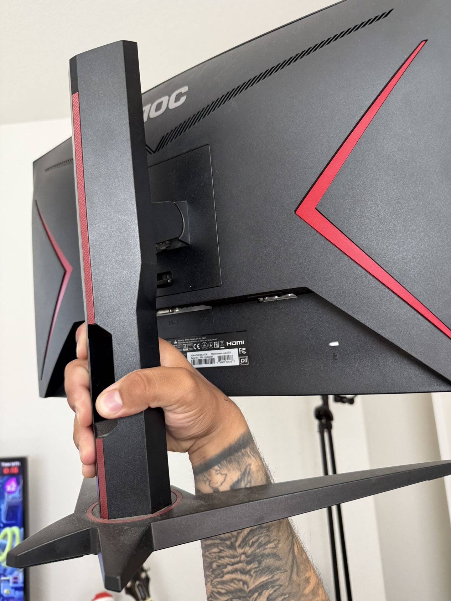 AOC monitor 
