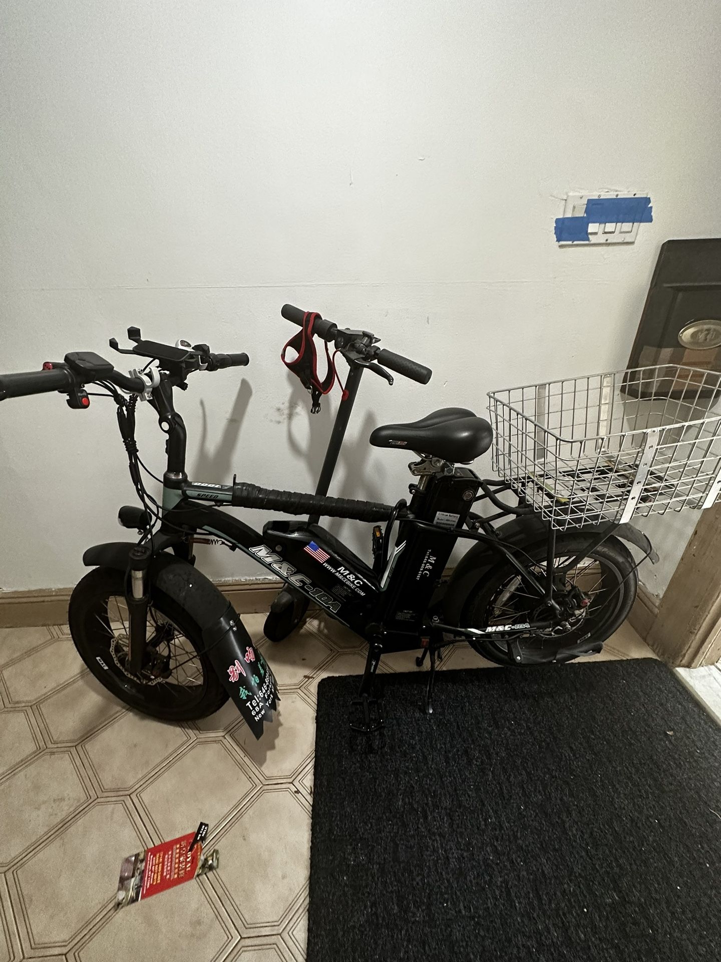 M&C Electric Bike New Tires 2 Batteries, 8-10 hour Battery Life