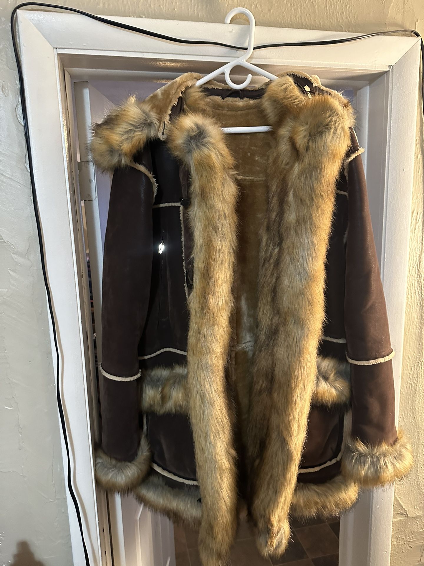 Brand New Fur Coat Never Worn 2 Xl