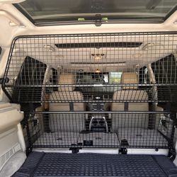 Land Rover Dog/luggage Barrier