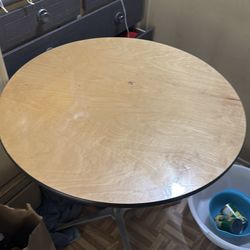 Round wood table