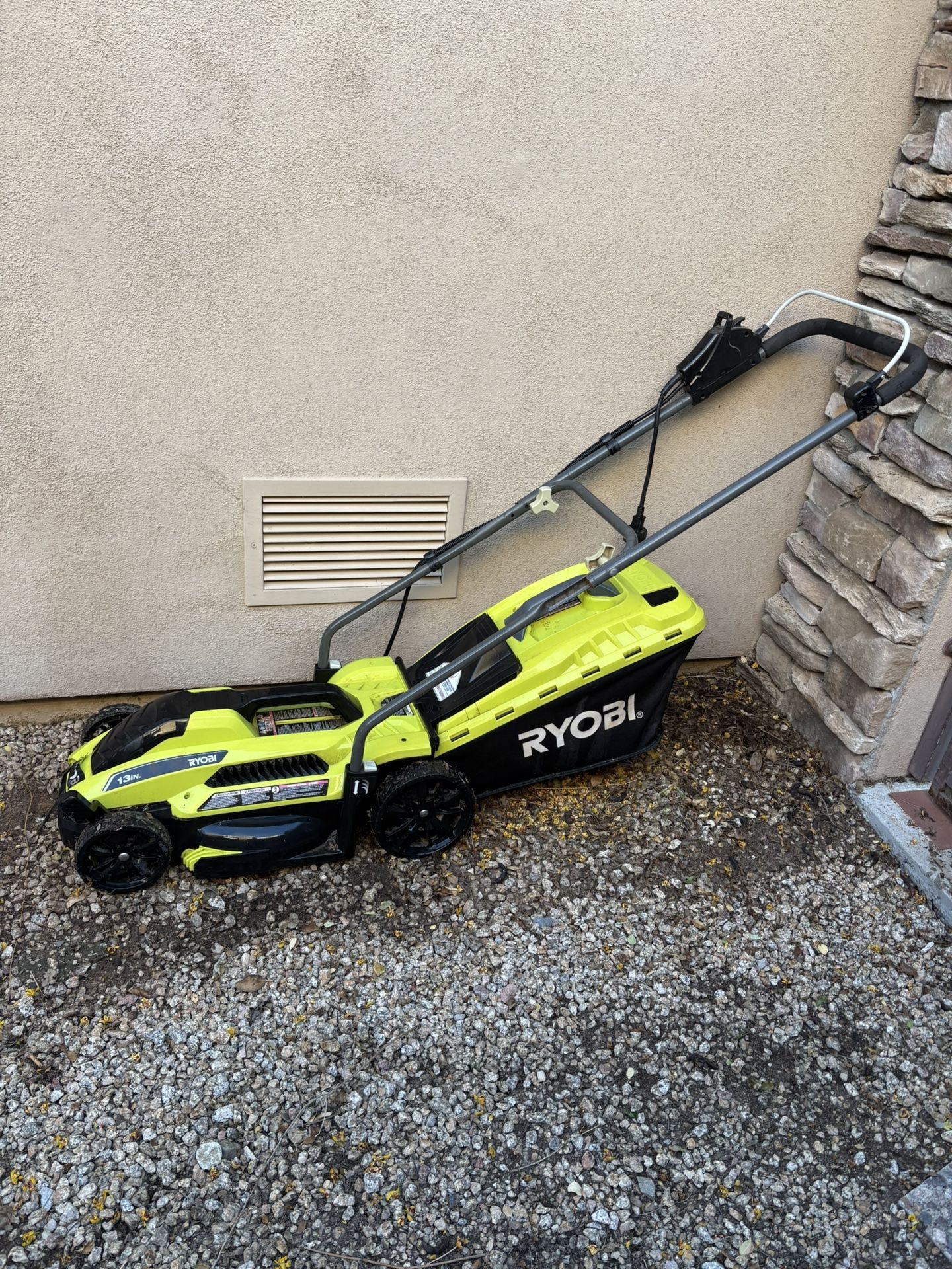 Ryobi Electric Lawn Mower
