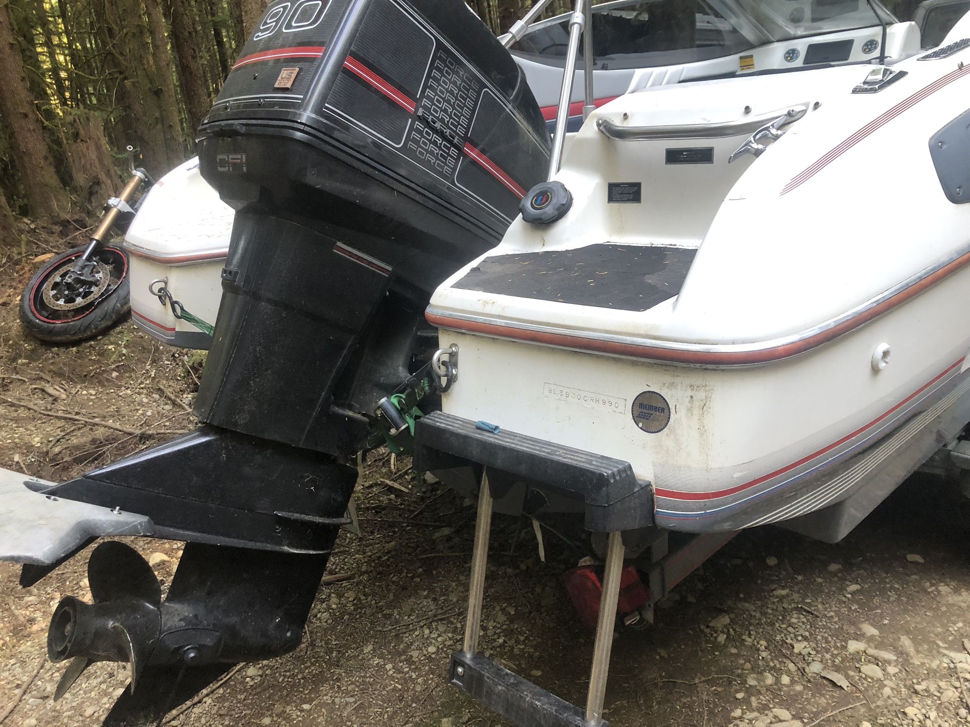 1990 Bayliner Capri Outboard 90 HP Force