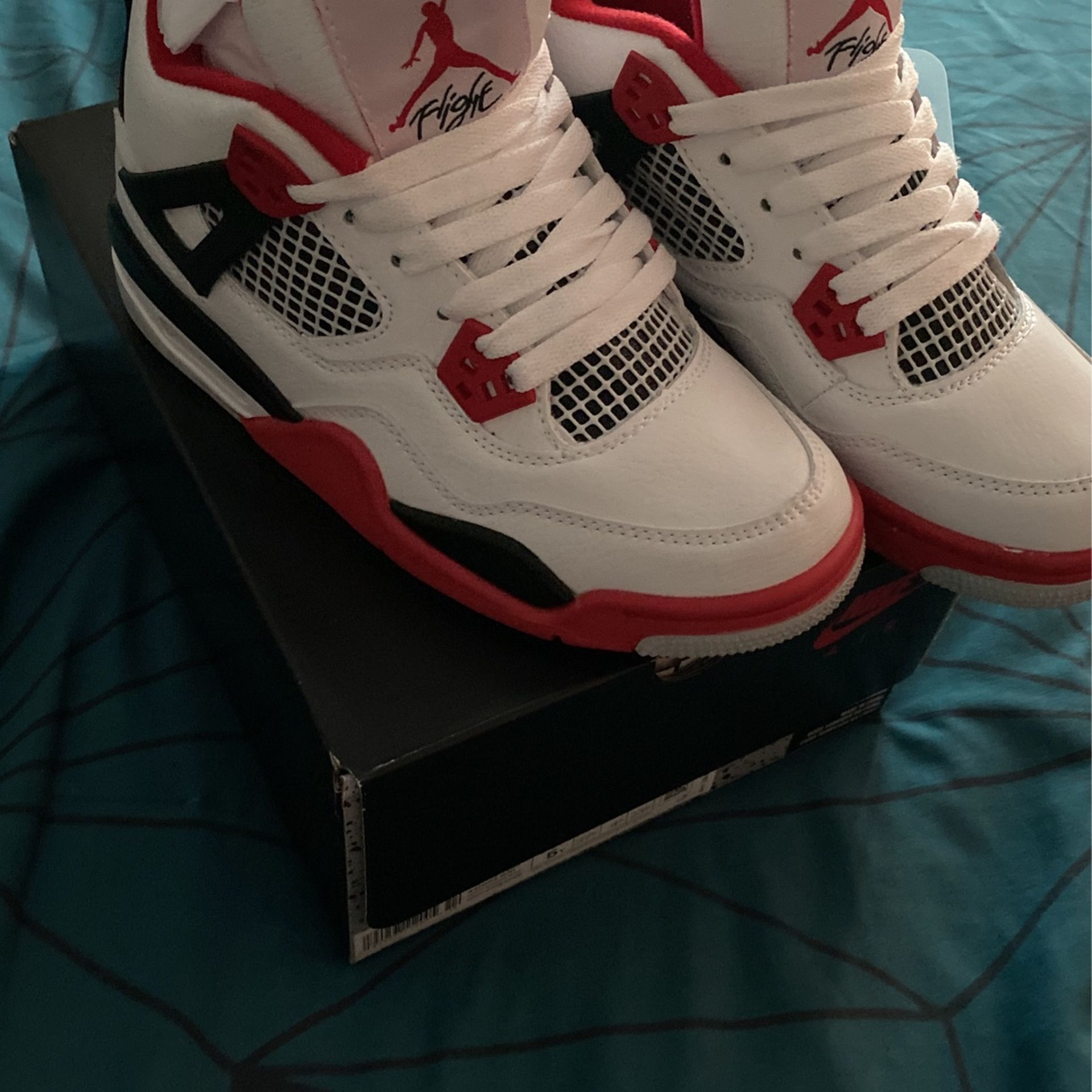 Jordan 4 White & Red