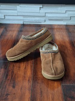 UGG Tasman Chestnut Suede Slippers Women’s Size 10 Cozy Shearling Slip Ons