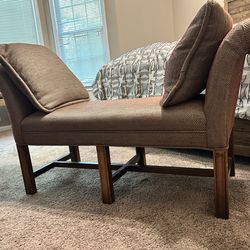 Elegant upholstered bench - $120 (JohnsCreek)