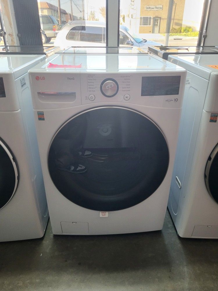 New LG ThinQ Front Load Washer 4.5 Cubic Feet