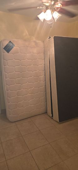 King size mattress and box springs