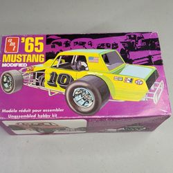 Original AMT Model King 65 Ford Mustang Modified 1/25