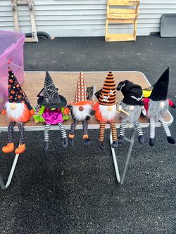 Halloween sitting gnomes table top dangle feet sold separate