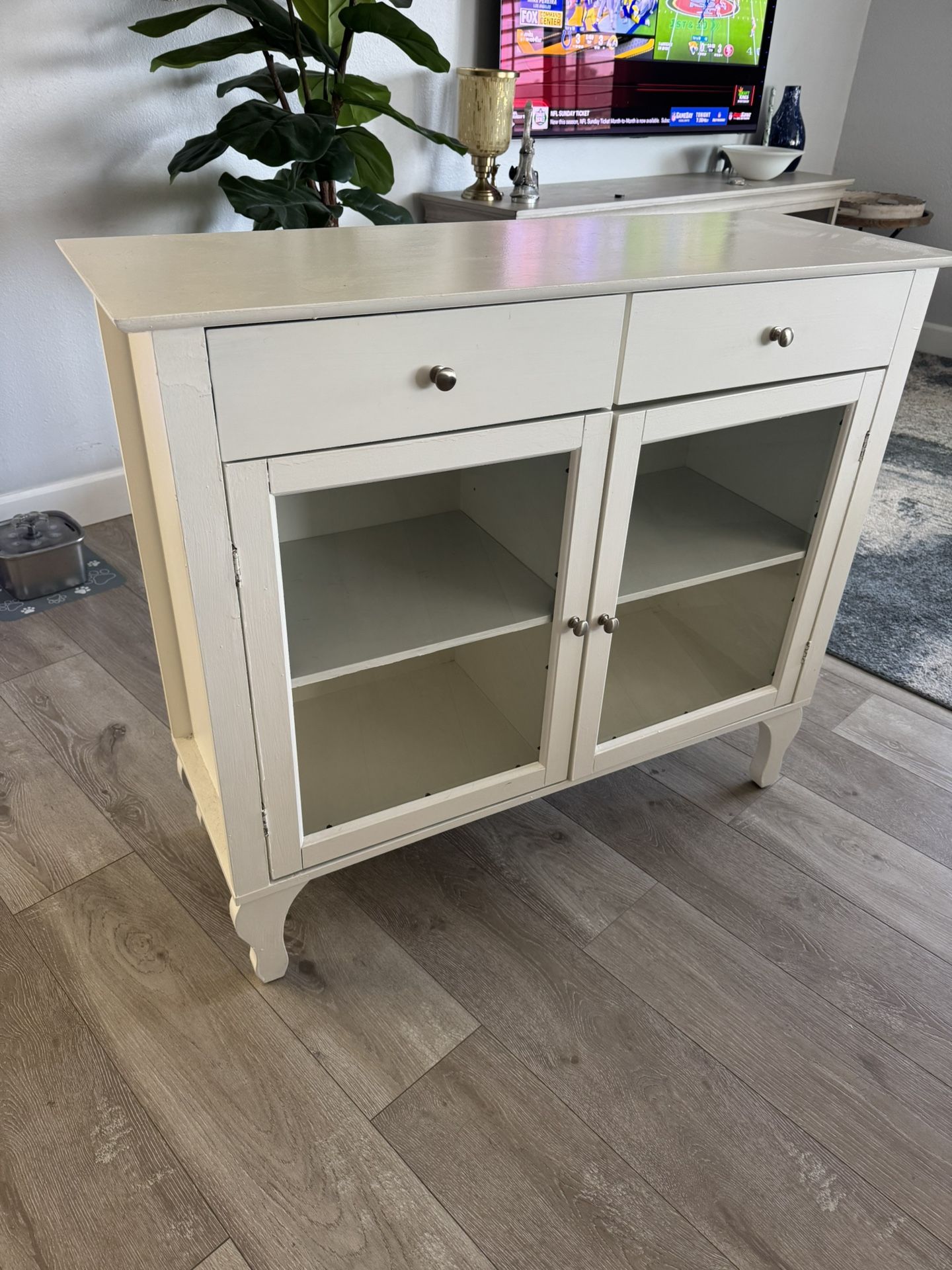 Entry table $150