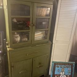 Farmhouse Hutch