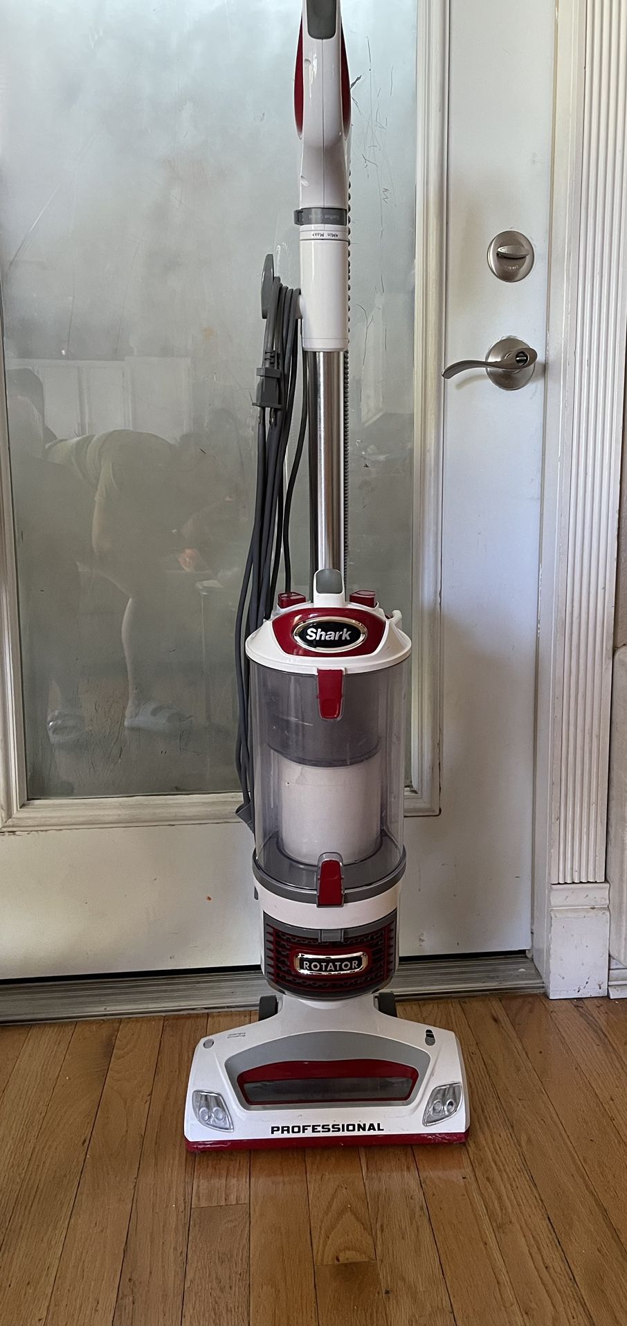 Shark NV501 Rotator Professional Lift-Away Upright Vacuum with HEPA Filter, Swivel Steering, LED