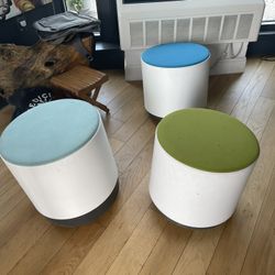 3 Steelcase Swivel / Extendable Stools 