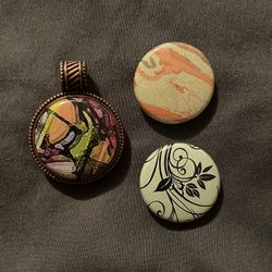 Magnabilities Copper-tone Pendant With 3 Interchangeable Inserts