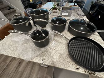 11 piece Cookware set Member’s Mark