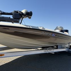 2001 Champion 206 DC