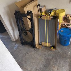 Brand New The Radiator And Bracket For A Nissan Altima 