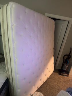 For sale totally new king mattress