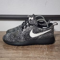 Nike Roshe One Flyknit Women's Running Shoes Size 8