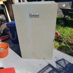 Power 200amp Off  Switch Square D

