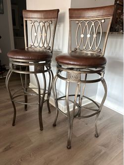 Set of 2 Barstools