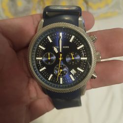 Luxury Watch Michael Kors MK8240 Mens Stainless Steel Chronograph Quartz Blue