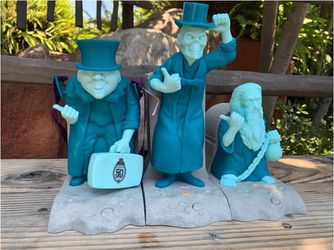 Brand New Disney Park 50th Anniversary Haunted Hitchhiking Ghosts