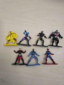 Metal marvel figures collectables