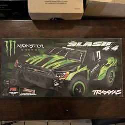 Traxxas Slash 4x4 XL-5 Monster Energy Limited Edition R/C Truck Rare New Sealed