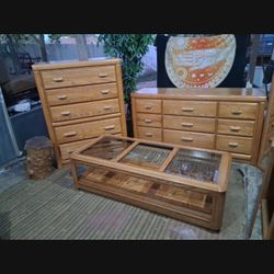 $300 Dresser Set And Mirror